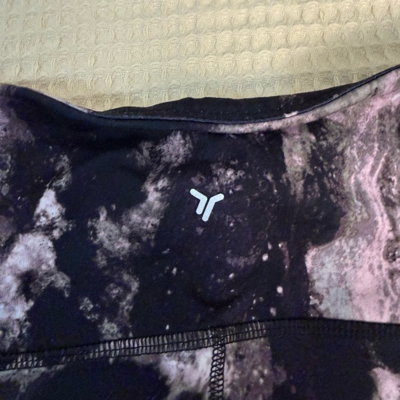 Old Navy Black and Purple Activewear Set - Picture 5 of 9